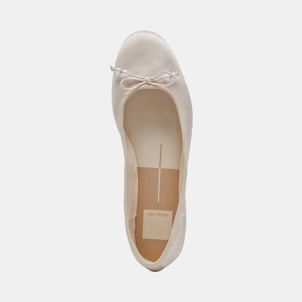 CACY PEARL BALLET FLATS VANILLA PEARLS– Dolce Vita 6951819903042