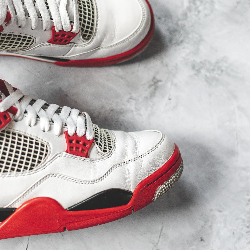 Jordan 4 Retro Fire Red (2020)