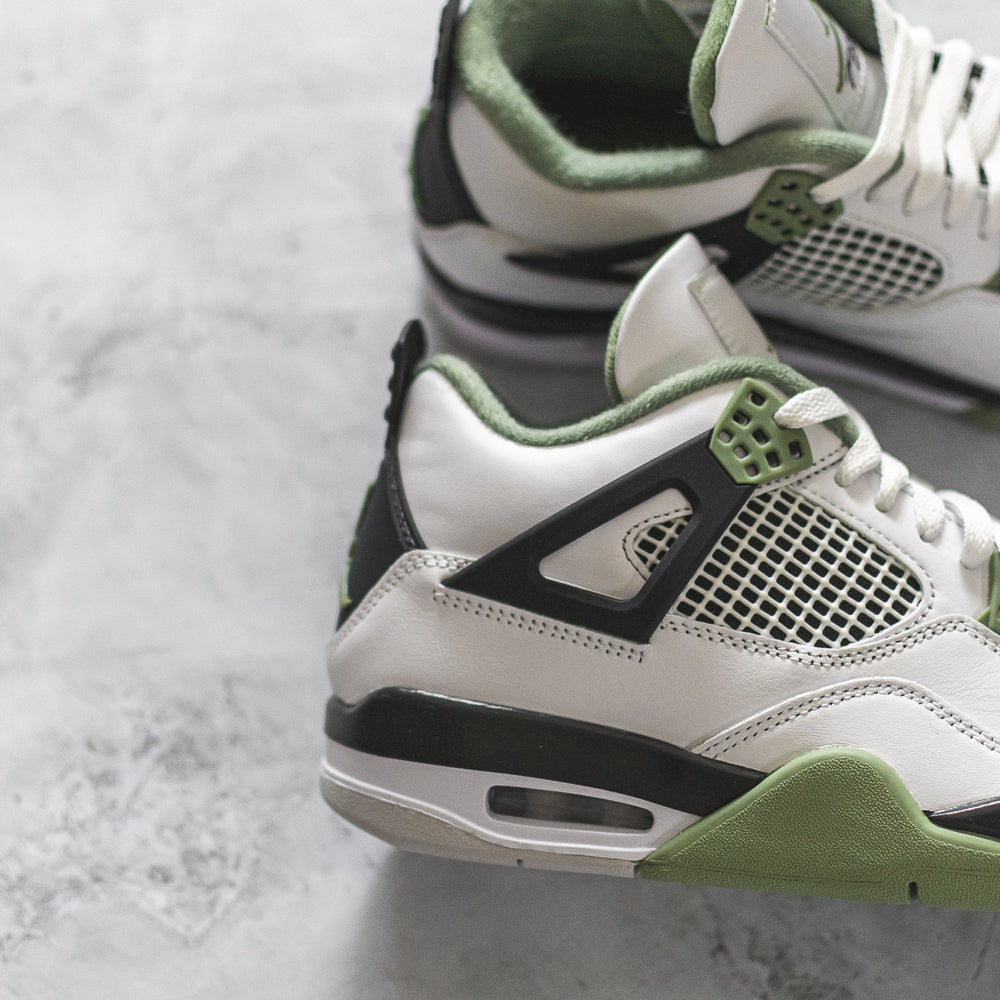 Jordan 4 Retro Seafoam (W)