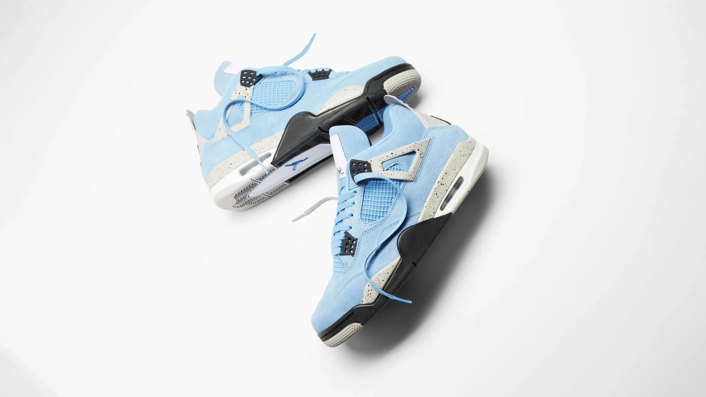 Jordan 4 Retro University Blue