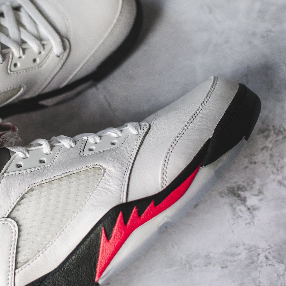 Jordan 5 Retro Fire Red Silver Tongue (2020)