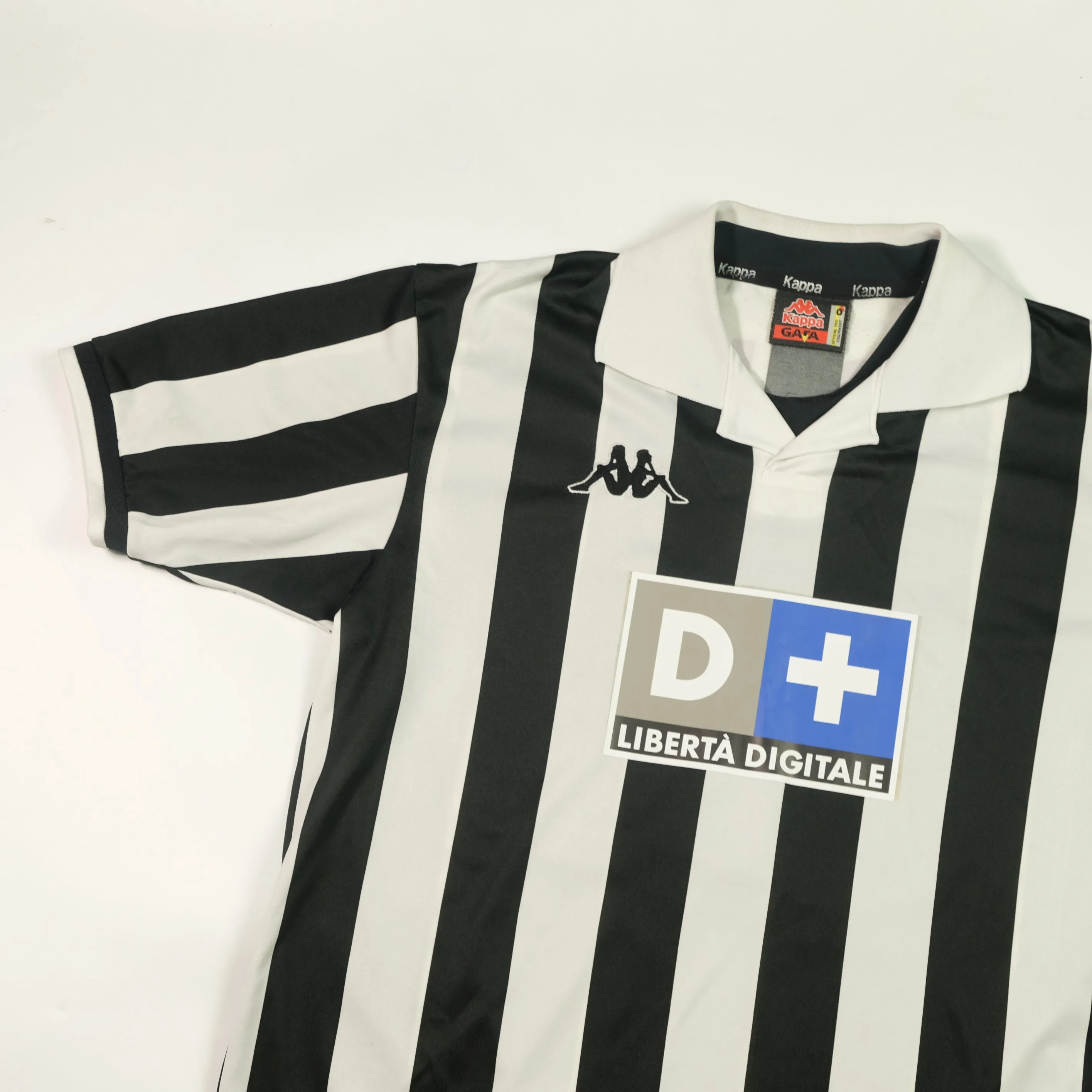 Juventus Italy Kappa Zidane Original 1998/1999 Home Vintage Football Shirt (L)