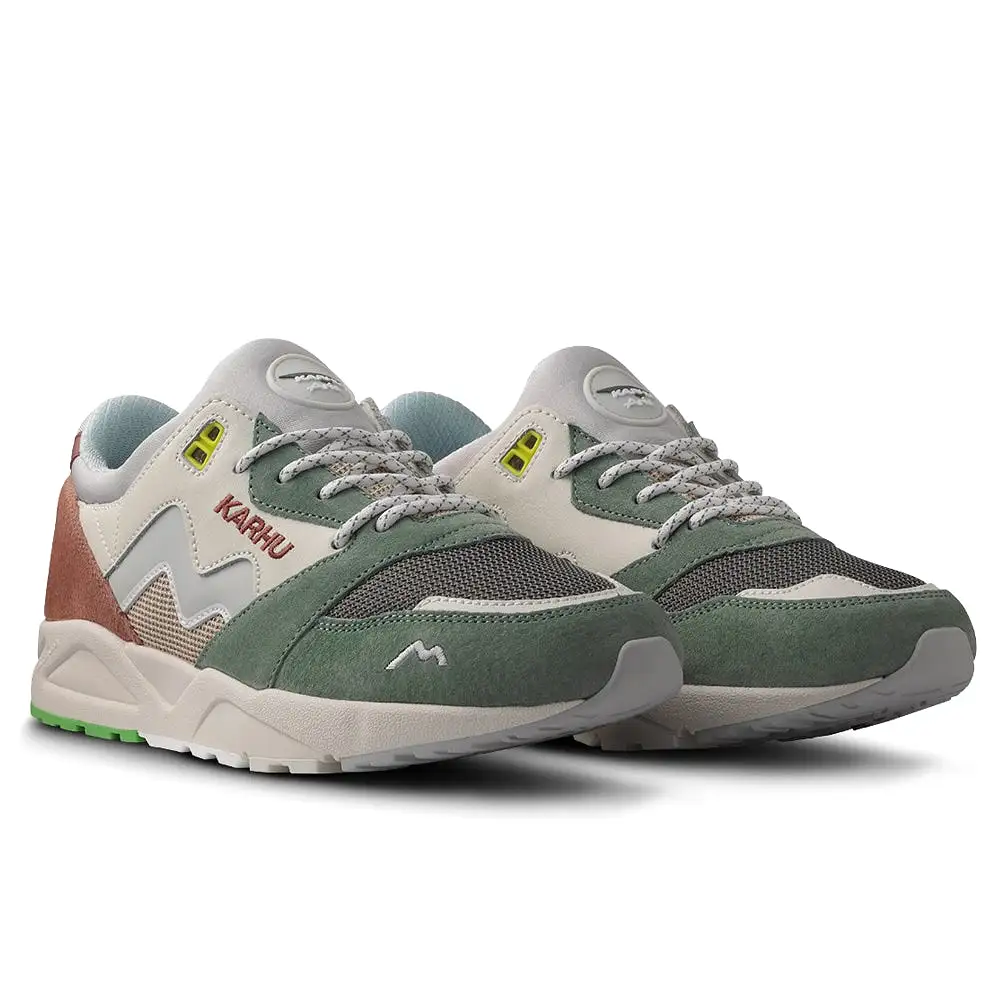 Karhu Aria 95 Trainers – Cork/Foggy Dew