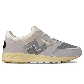 Karhu Aria 95 Trainers – Lunar Rock/Foggy Dew