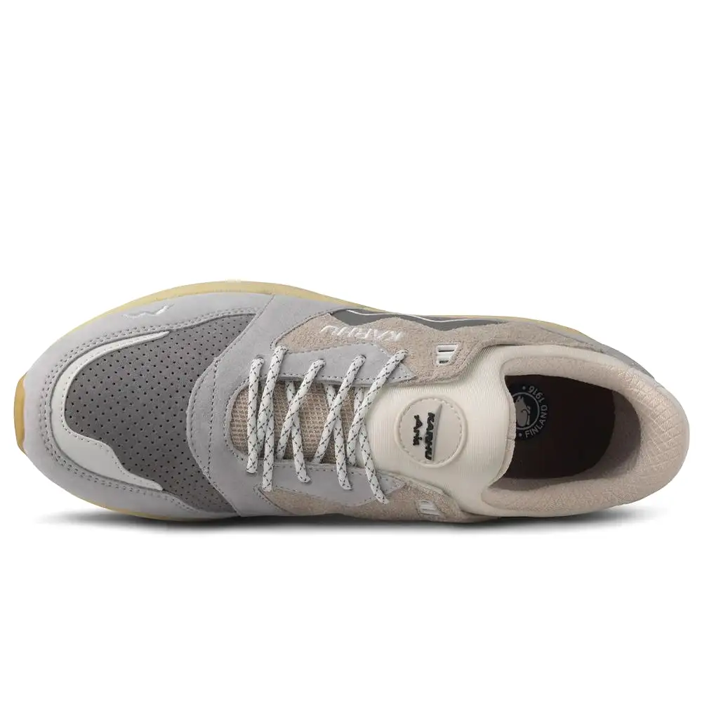 Karhu Aria 95 Trainers – Lunar Rock/Foggy Dew