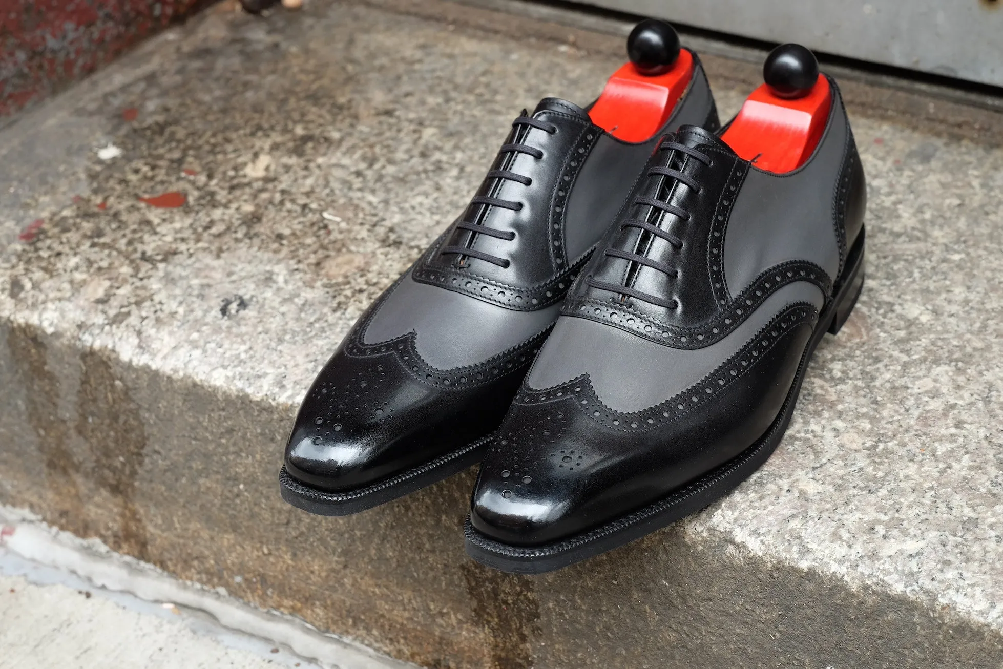 Kitsap - MTO - Black Calf / Grey Calf - LPB Last - City Rubber Sole - Fleur De Lys Medallion