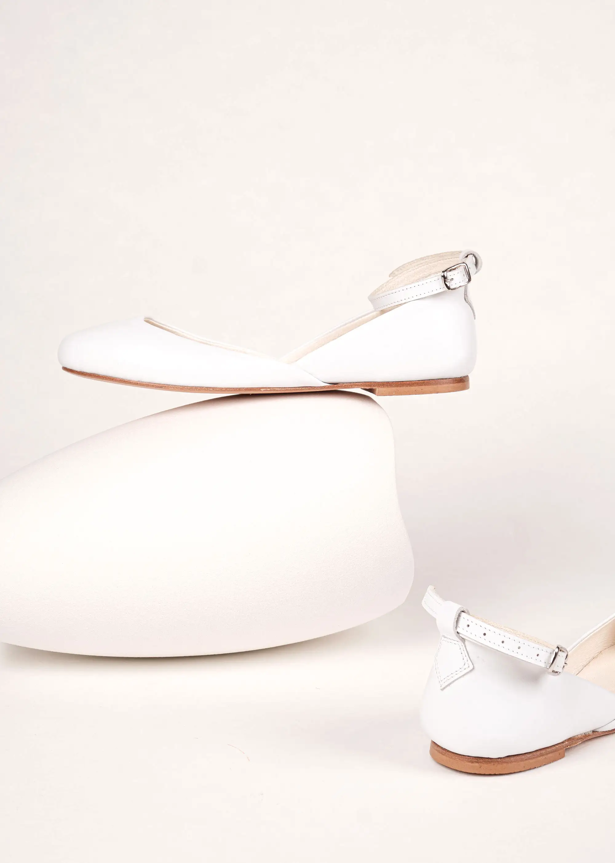 LUNA BALLET FLATS – WHITE