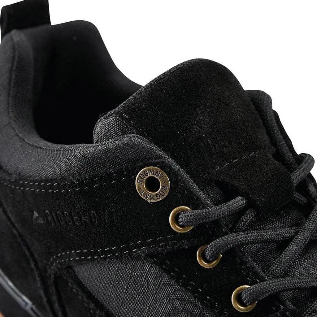 Monty Lo : Black/Gum