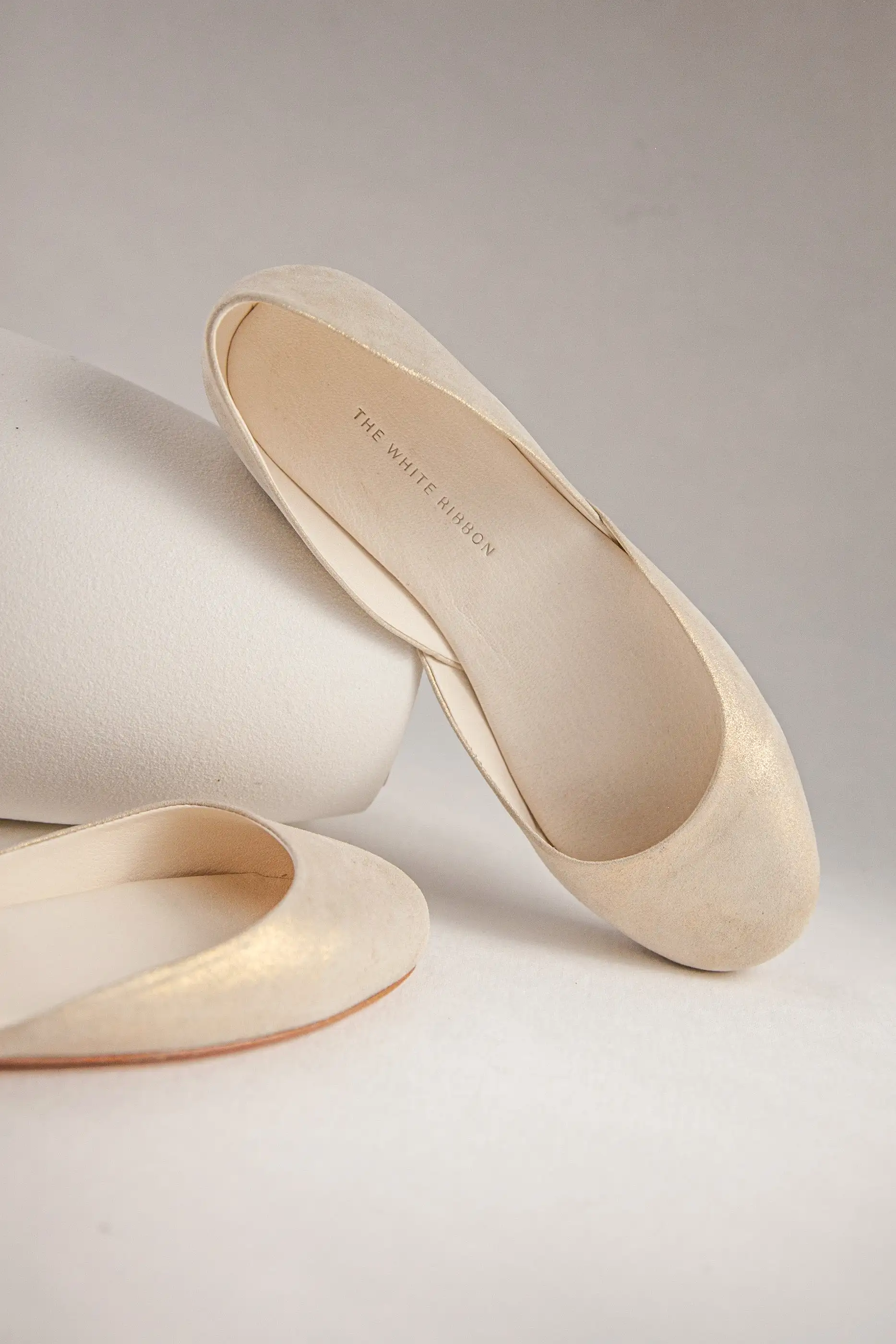 THEA BALLET FLATS - WHITE GOLD