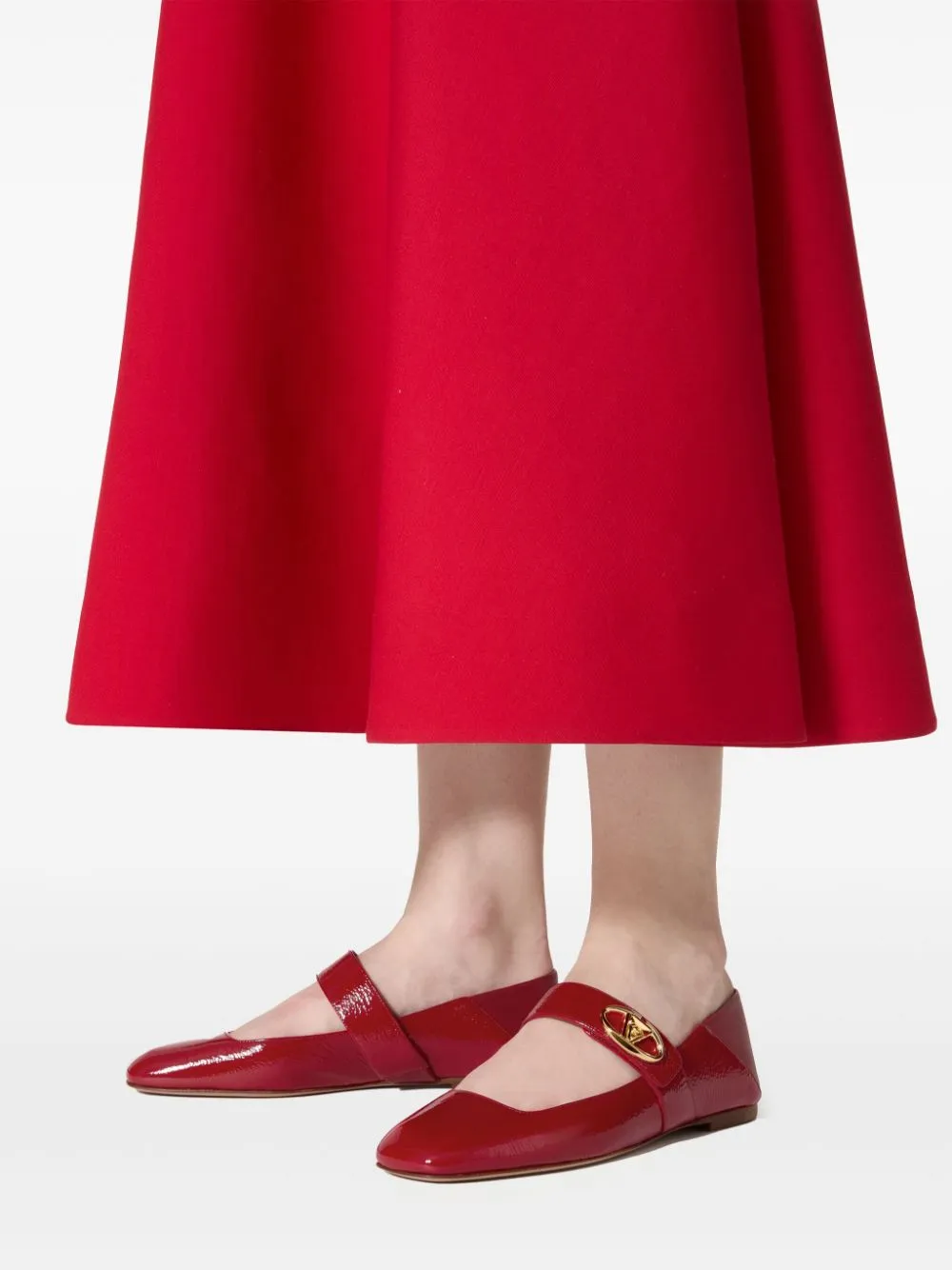 VALENTINO GARAVANI Chic Red Leather Ballet Flats with Signature VLogo